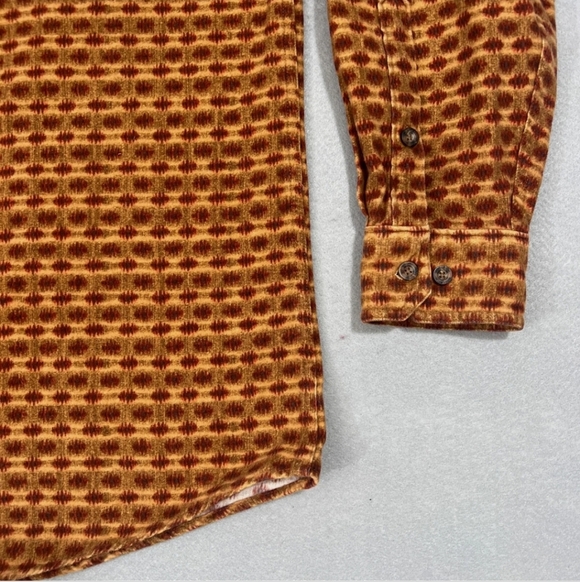 Woolrich Men's Camel Engineered Stripe Aztec Button Down Size XL - Picture 2 of 12